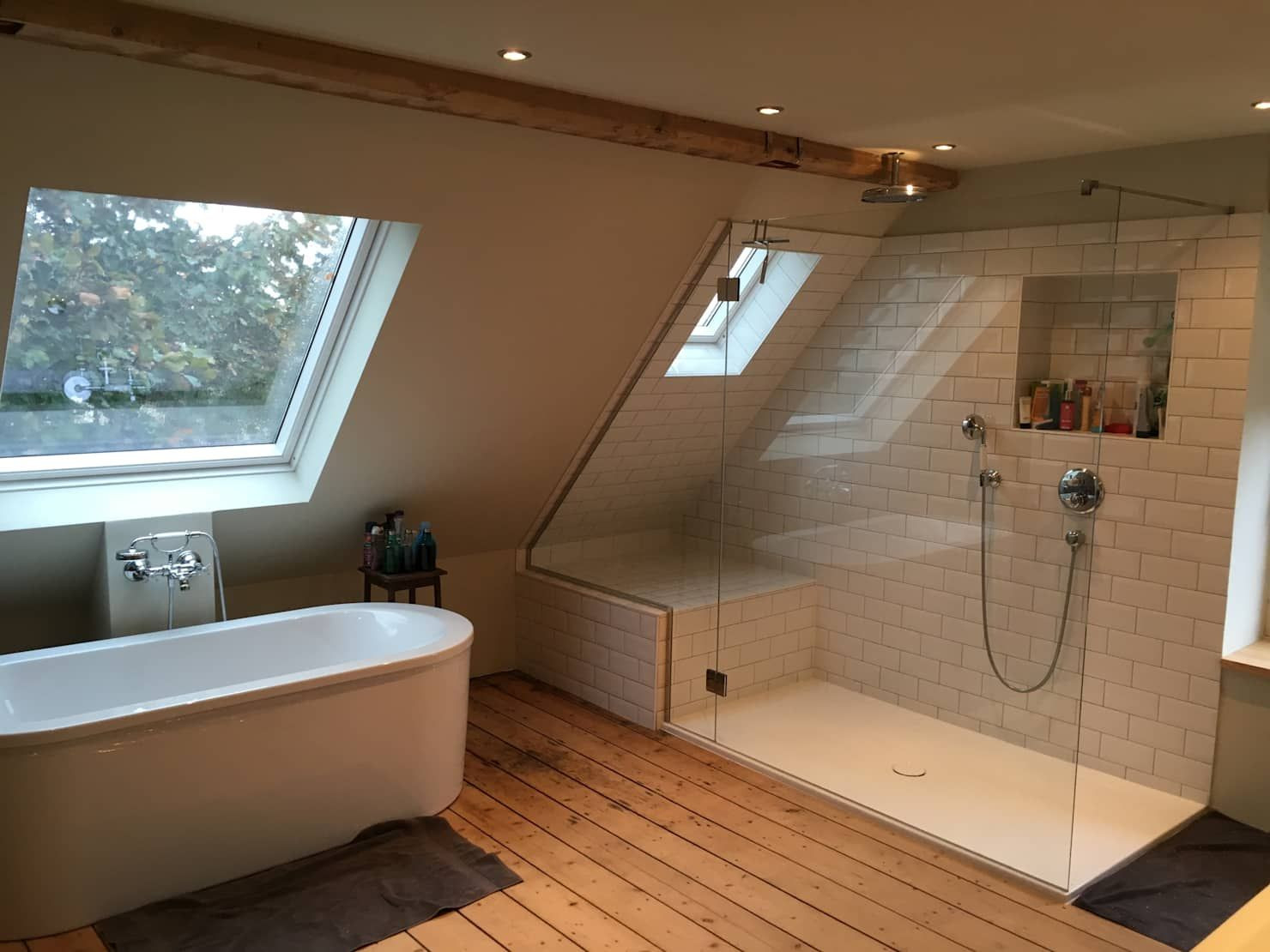 Hauptbad Im Offenen Dachgeschoss | Homify | Badezimmer intended for Dachboden Schlafzimmer Mit Bad