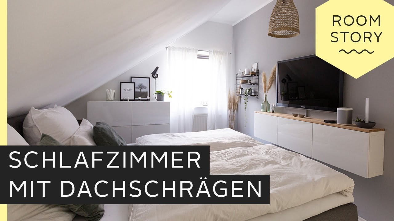 Schlafzimmer Mit Dachschräge Einrichten | Roombeez – Poweredotto intended for Kleines Schlafzimmer Mit Dachschräge Einrichten